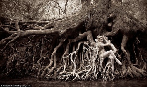 Kirsty-Mitchell-3-650x388